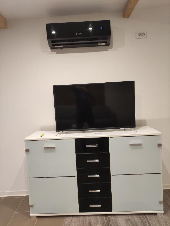 Schoenes Und Offenes Appartement Jüchen Esterno foto