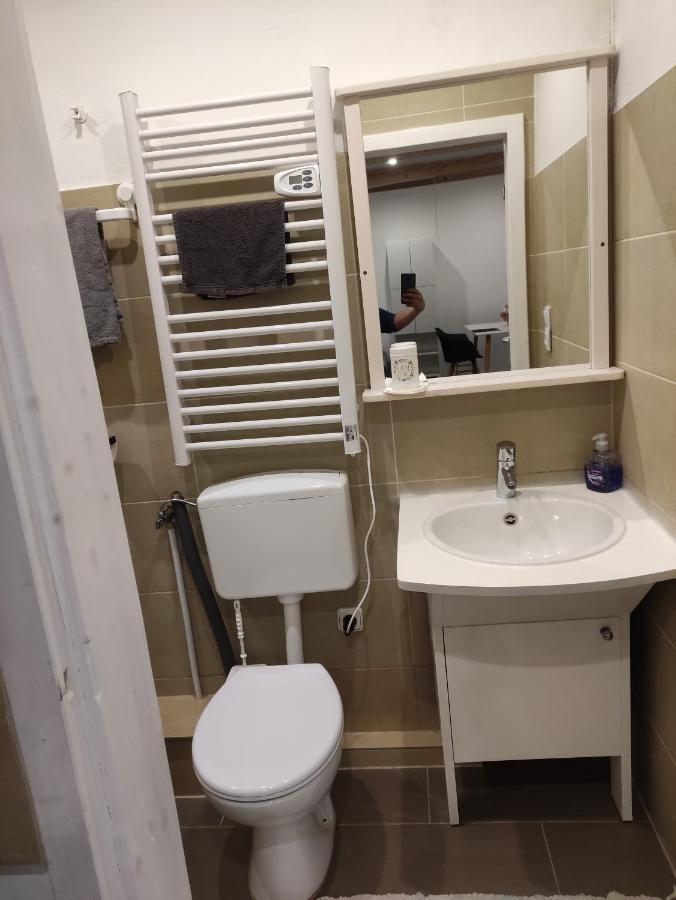 Schoenes Und Offenes Appartement Jüchen Esterno foto